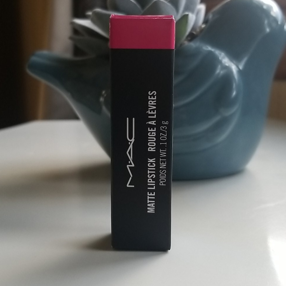 Mac Matte lipstick shade Candy YumYum